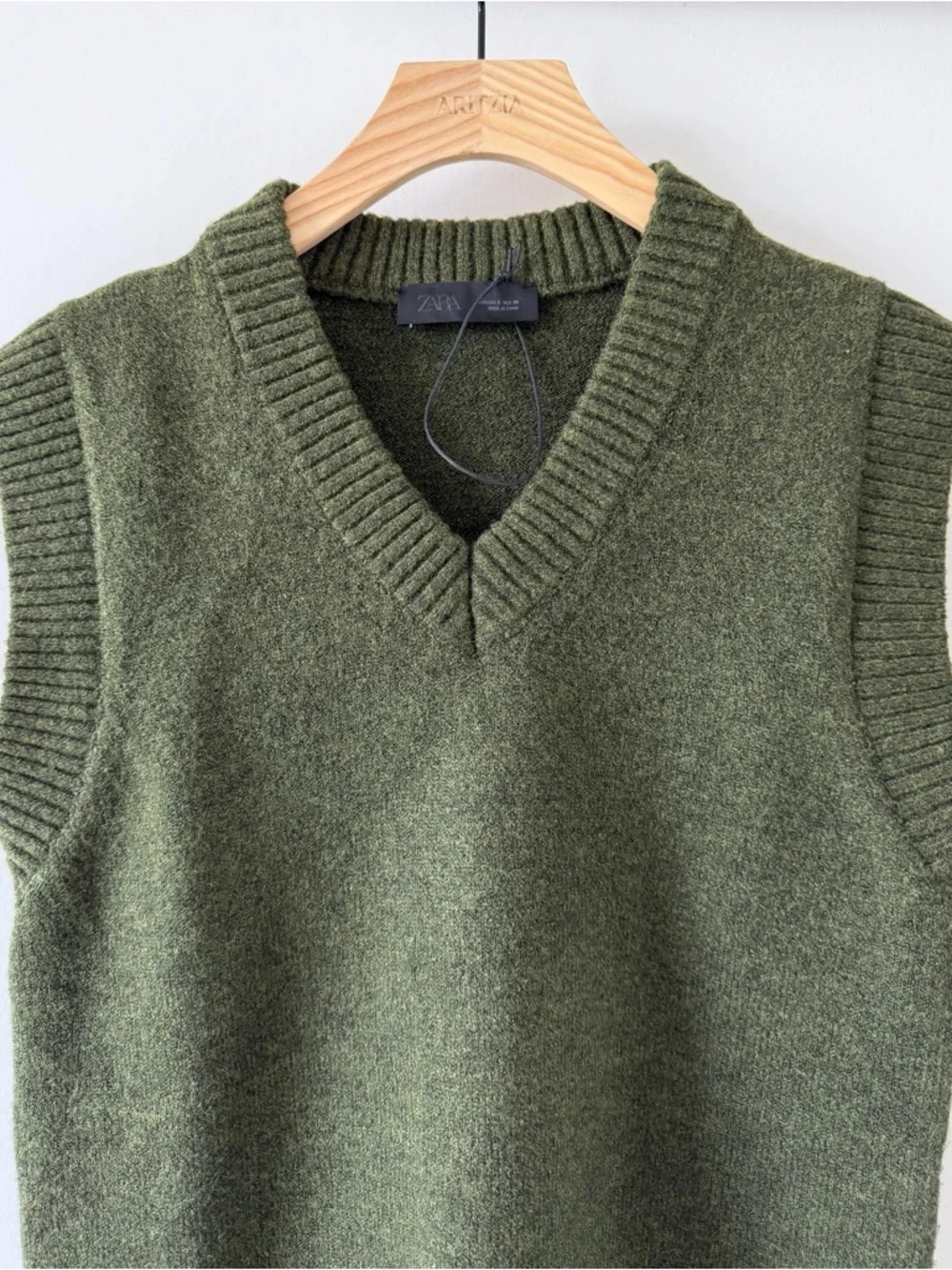 ZARA Olive Green Knit Sweater Vest V-Neck Soft Wool Blend Preppy Chic Size S - Picture 4 of 14